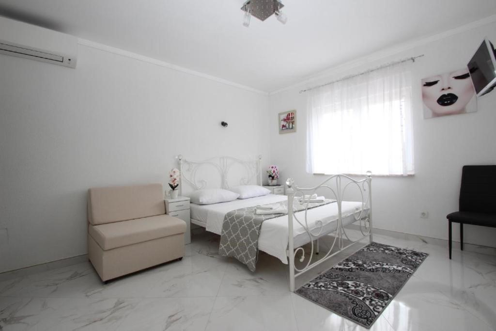 Genoa Rooms Poreč Extérieur photo