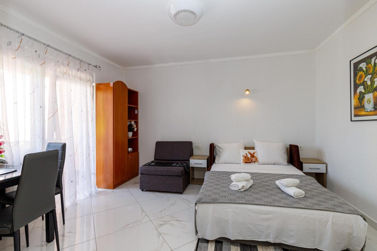 Genoa Rooms Poreč Extérieur photo