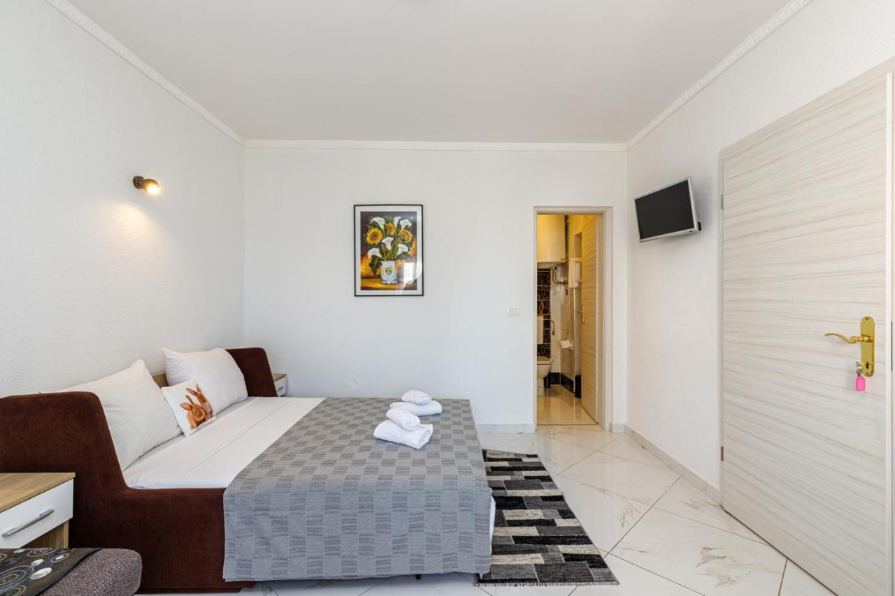 Genoa Rooms Poreč Extérieur photo
