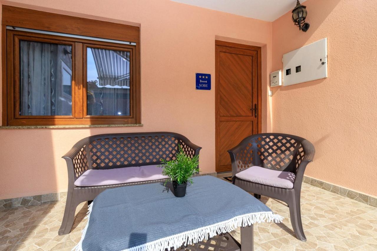 Genoa Rooms Poreč Extérieur photo