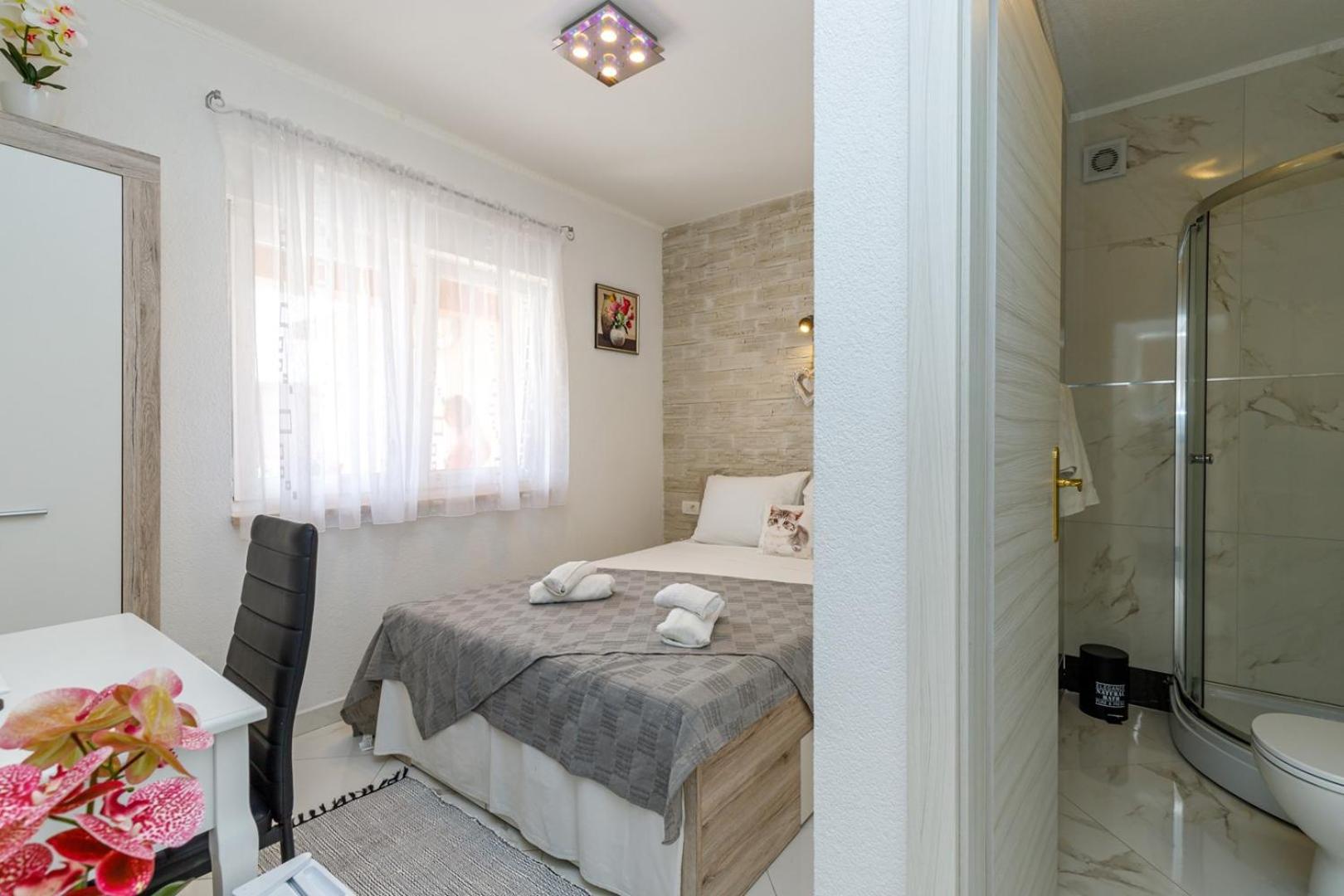 Genoa Rooms Poreč Chambre photo